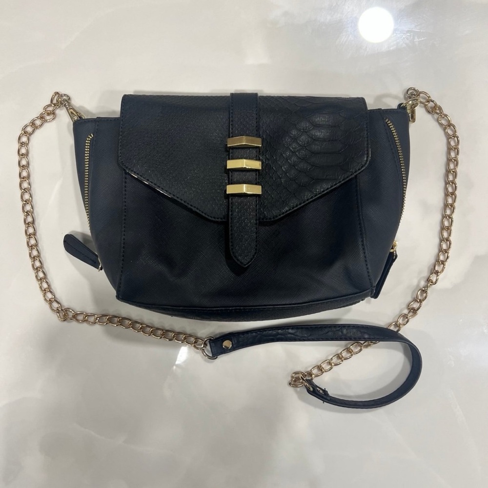 Mossimo Black Crossbody Bag